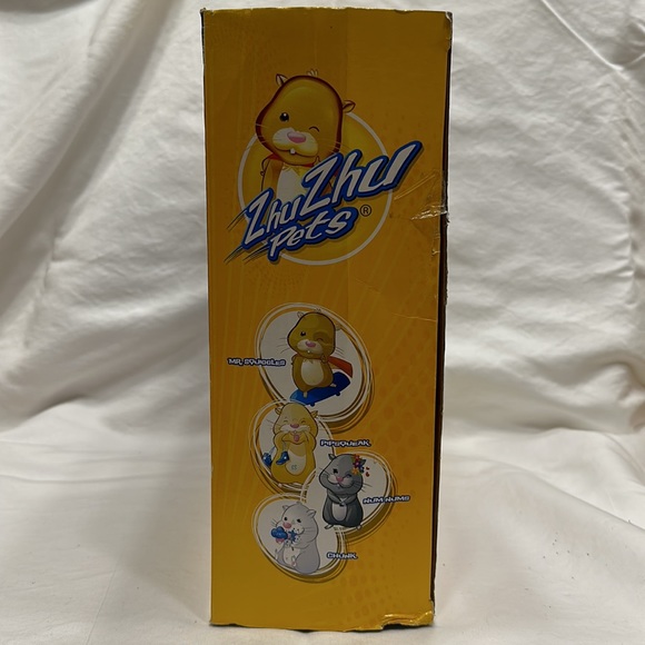 Zhu Zhu ice cream parlor - Picture 2 of 6